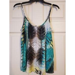 Tropical flowy tank